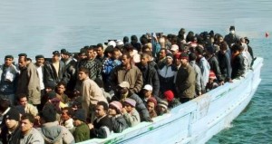 immigrati-barca6-300x1591