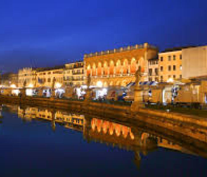 Padova: mura alte, porte chiuse