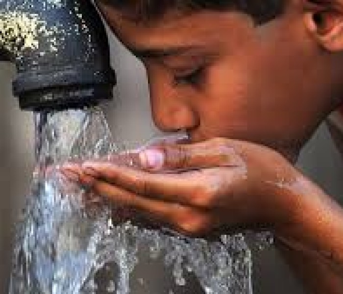 Acqua pubblica: Cittadini in difficoltà e profitti trasparenti