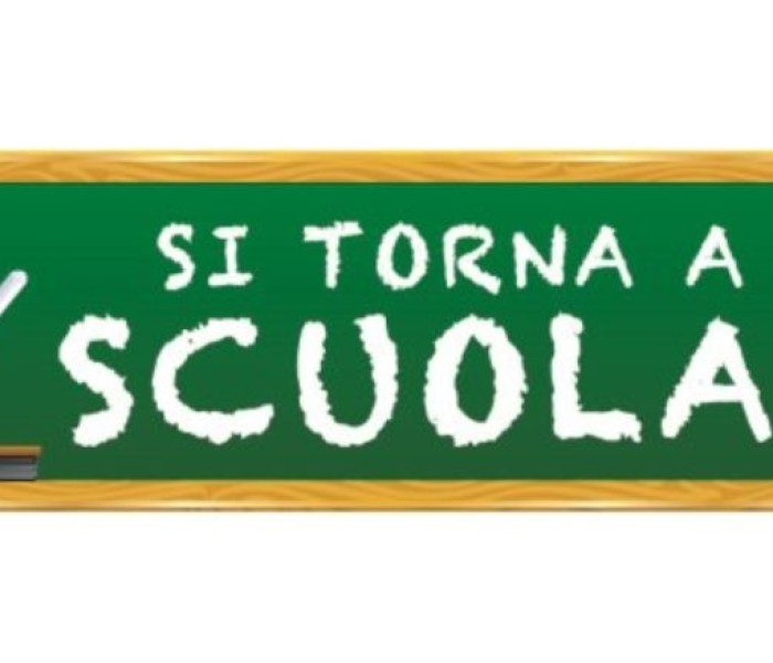 La scuola “tiene banco”. Manca qualcosa, però.