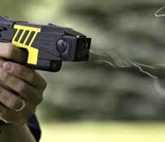 IL TASER (pistola a  laser) ai vigili?