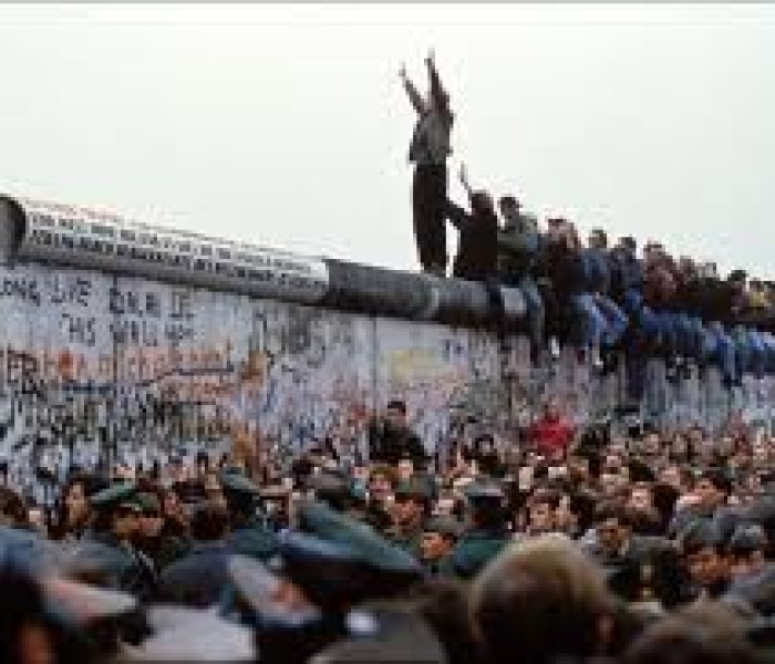 1989 Die Berliner Mauer, II muro di Berlino. 1-nessuno 100.000