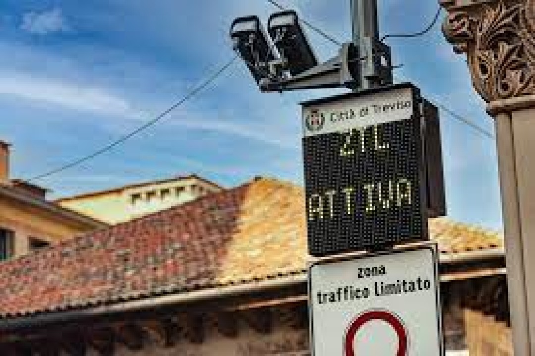 INSTALLAZIONE VARCO ZTL PER TRANSITO CAMION A CAMIN